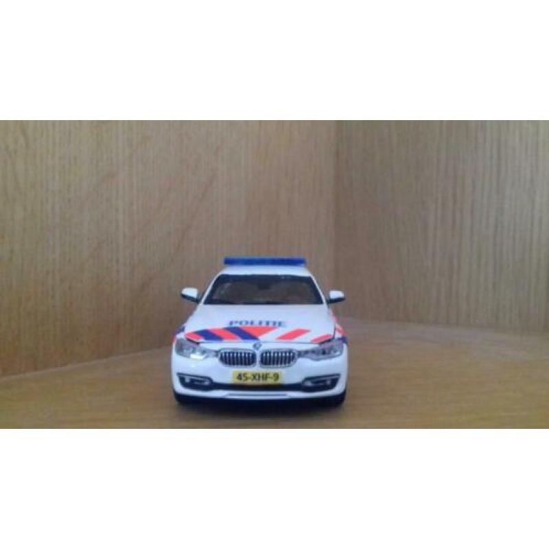 politie bmw 1:43