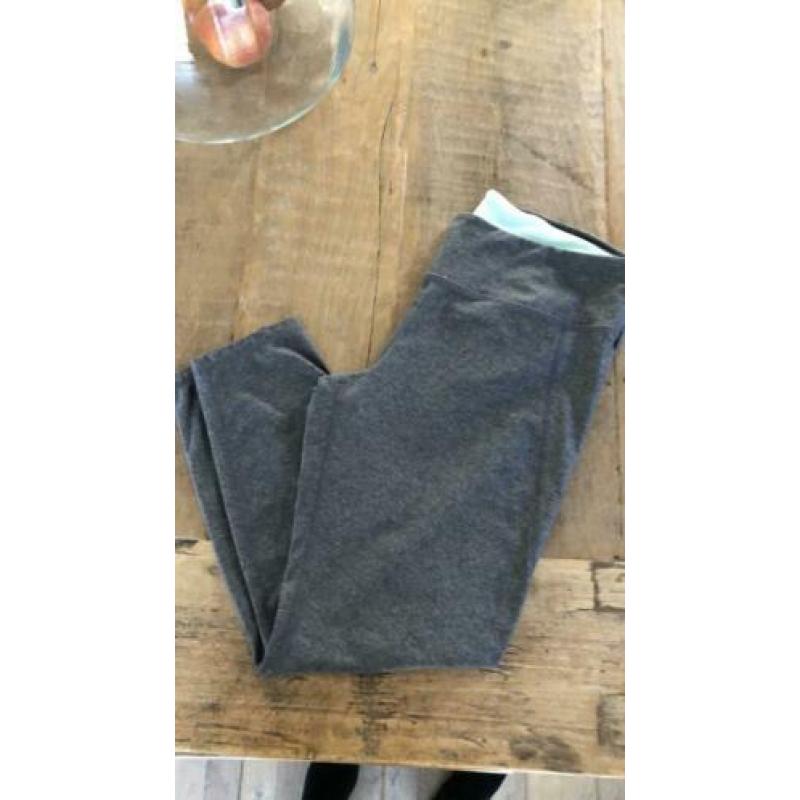 Sportbroek merk H & M maat L