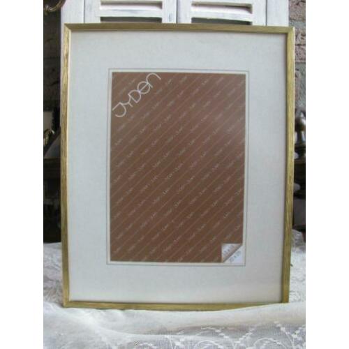 Brocante grote goud kleurige fotolijst / Jyden 25 x 20 cm