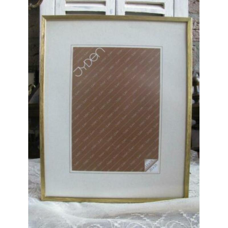 Brocante grote goud kleurige fotolijst / Jyden 25 x 20 cm