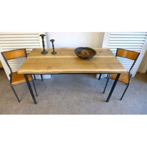 Prachtige eiken boomstam tafel