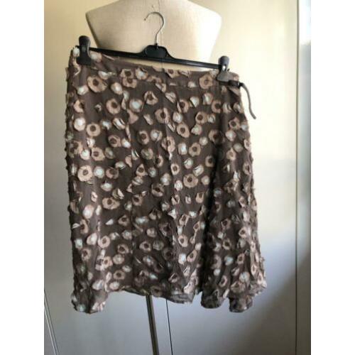 Xanders rok maat 44 taupe cirkelprint