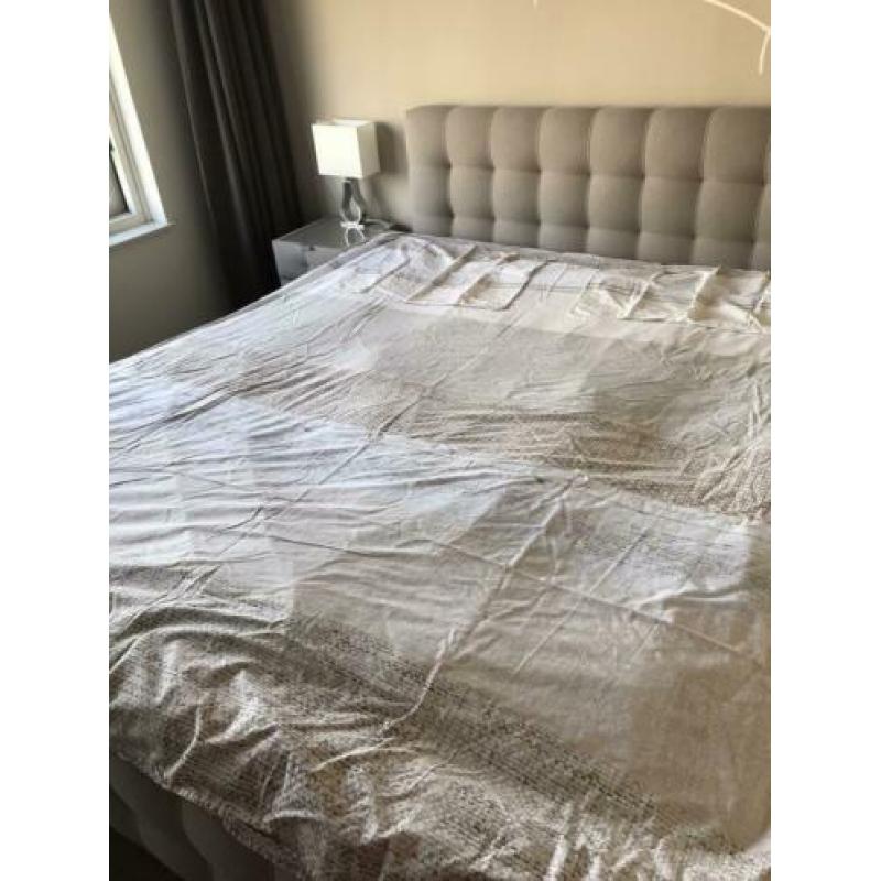 Riviera Maison dekbedovertrek 200x200gestreept zand taupewit