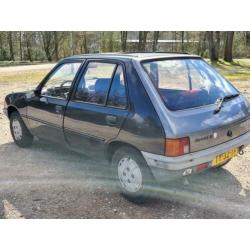 Peugeot 205 1.1 GL APK 2021