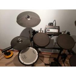 Complete Roland T3 drumkit