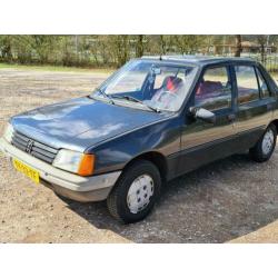 Peugeot 205 1.1 GL APK 2021