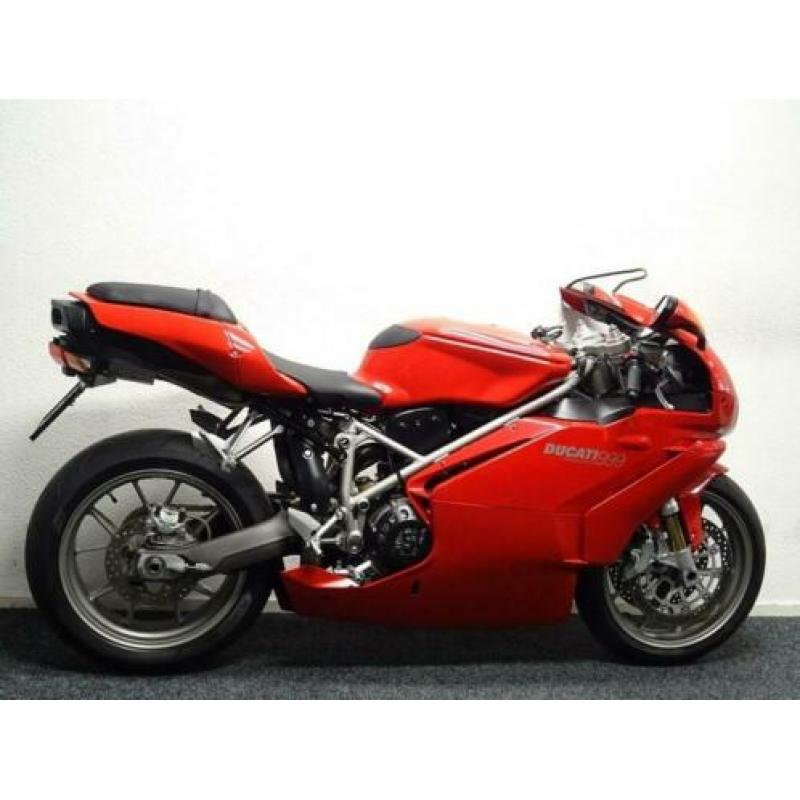 Strakke Ducati 999 BIPOSTO (bj 2004)