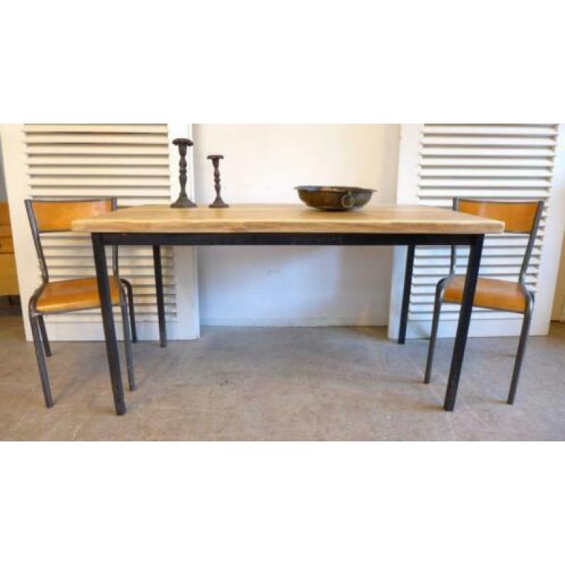 Prachtige eiken boomstam tafel