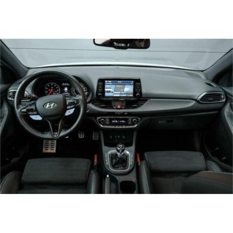 Hyundai i30 2.0 T-GDI 275pk N2 Performance Pano LED 19''