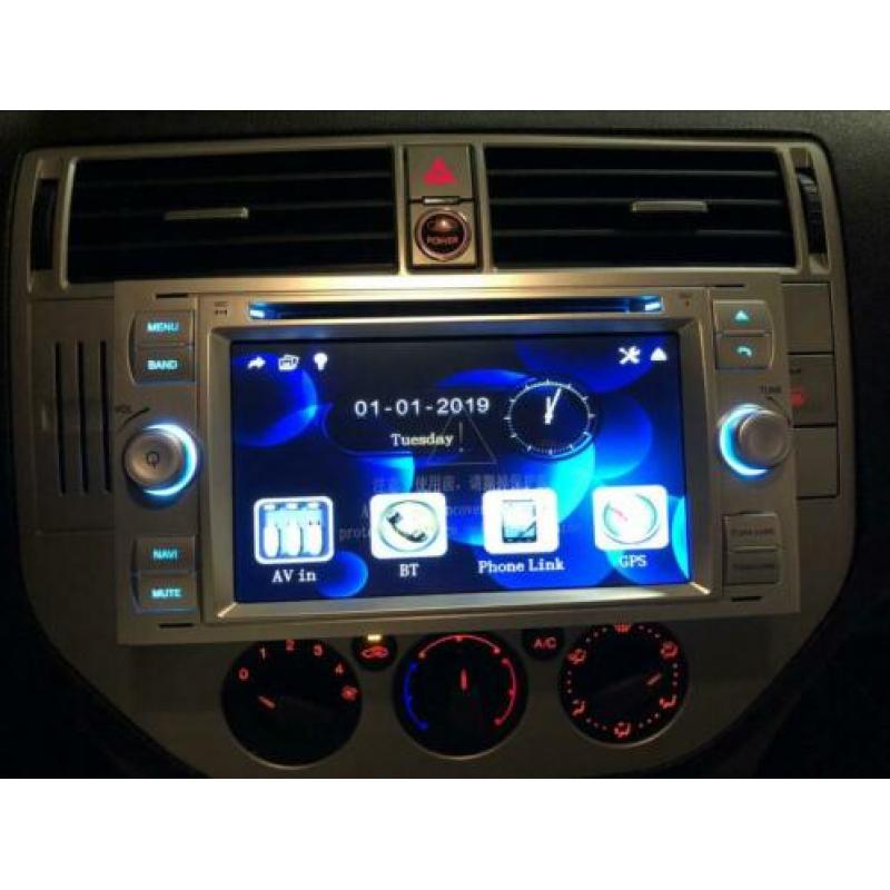 Ford autoradio navigatie en Bluetooth en meer.