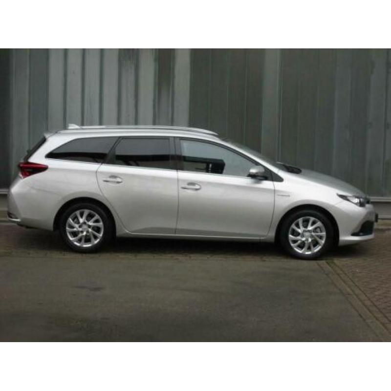 TOYOTA Auris 1.8 Hybrid 136pk Automaat Trend Panodak