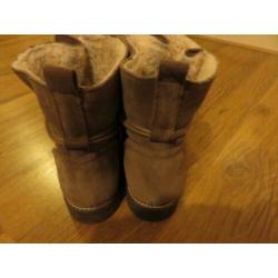 Schoenen van het merk Hush Puppies