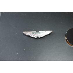 Aston Martin pin