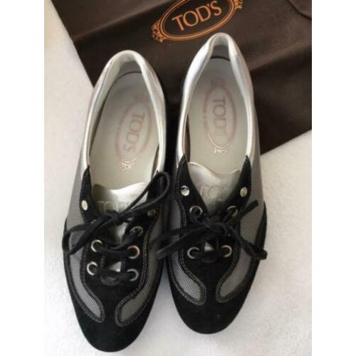 Tod’s sportieve schoenen maat 35 in zwart/zilver