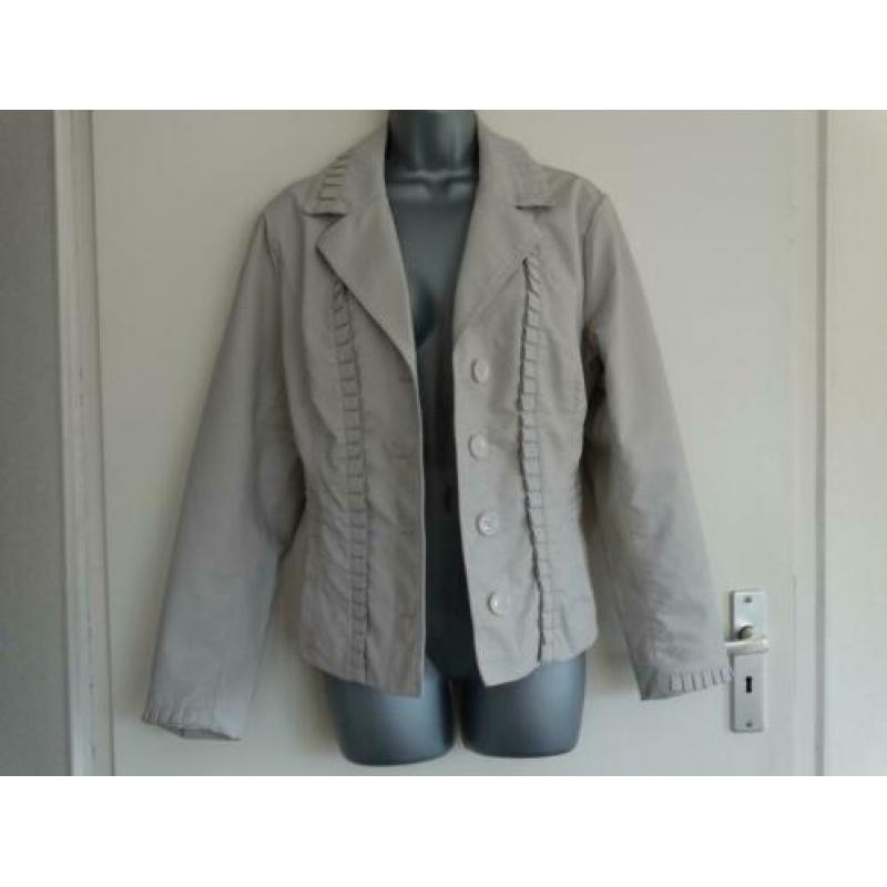 Nieuwe beige jas van M&S Mode-maat 42