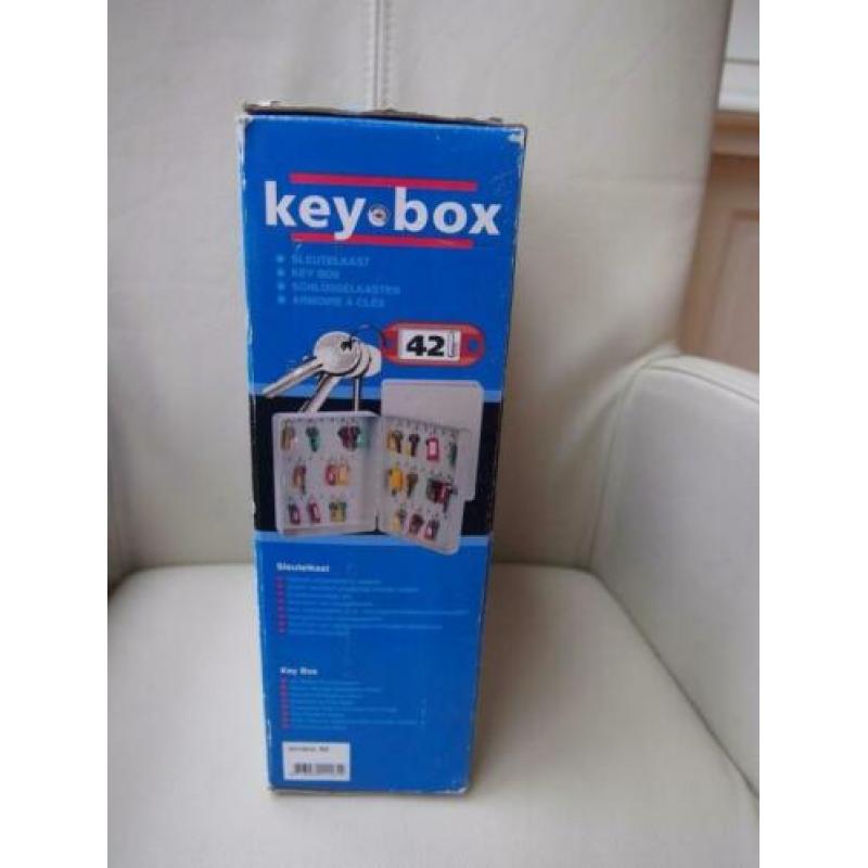 174 Sleutelkastje, key-box voor 42 sleutels, nieuw