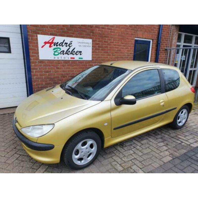 Peugeot 206 1.4 3D 2003 nw. Apk