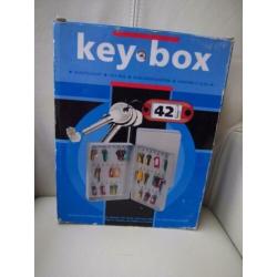 174 Sleutelkastje, key-box voor 42 sleutels, nieuw