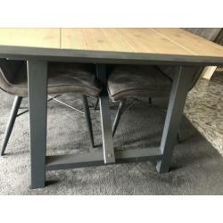 Houten eettafel smokey grey
