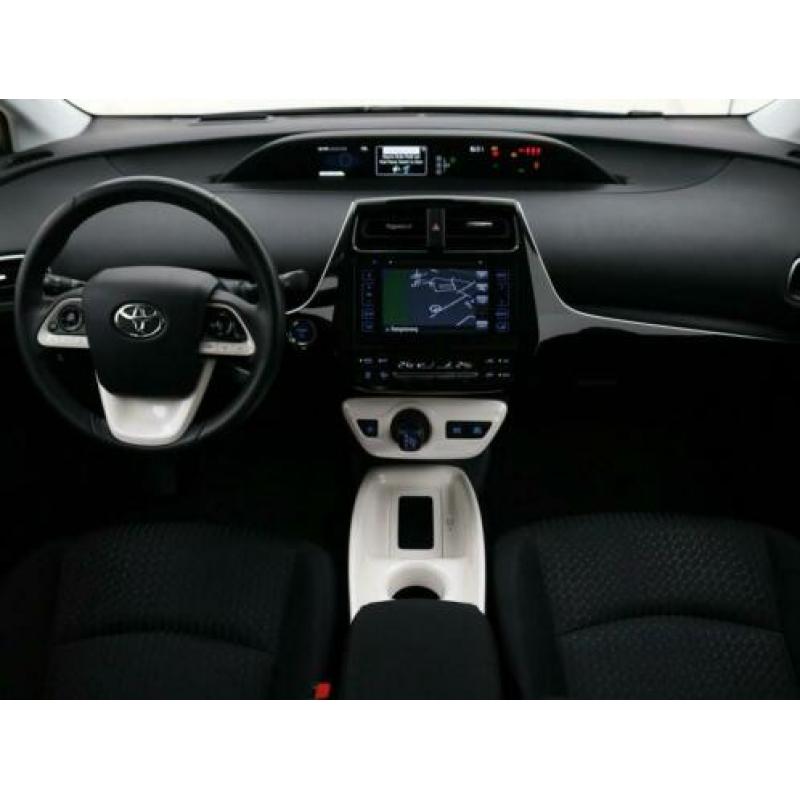 Toyota Prius 1.8 Dynamic Navi | Cruise control | LMV