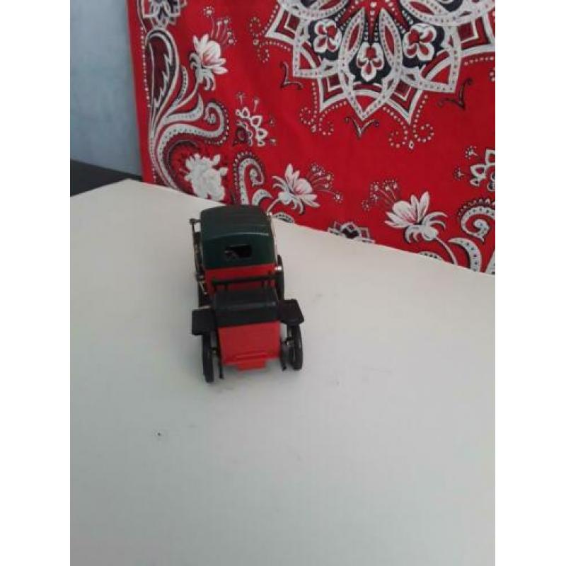 Antieke mercedes 1905