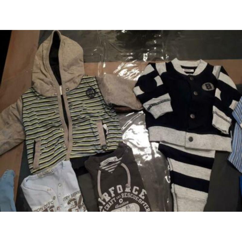 Pakket jongens kleding. Maat 62