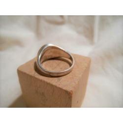 Leuke echt zilveren ring, Scandinavisch?