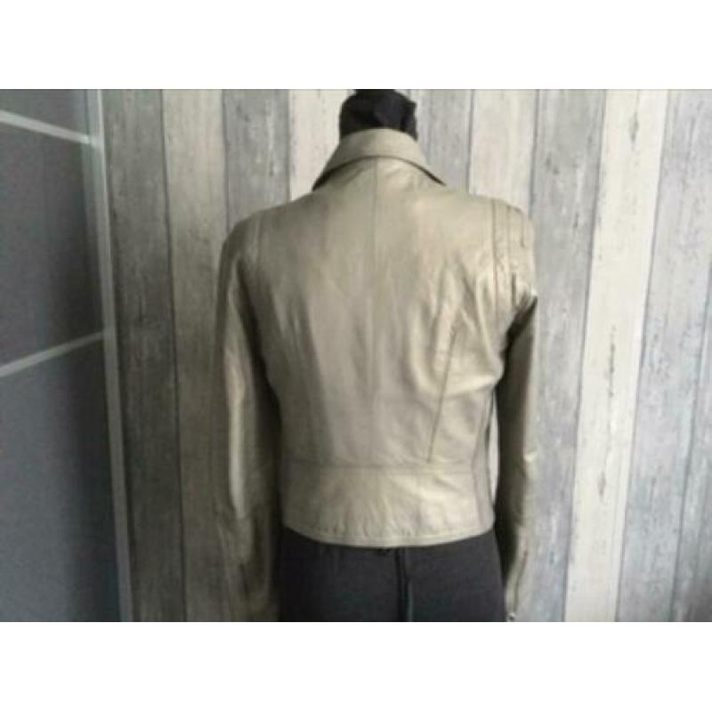 Leren jasje van Patago,maat 40, kleur is grijs/beige