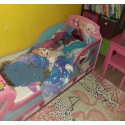 Peuterbed Frozen slee