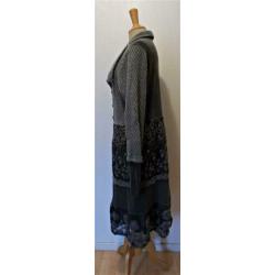 Bohemian/Ibiza mooi lang grijs vest van Elisa Cavaletti! XL