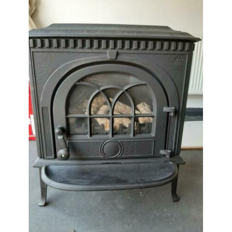 Gaskachel Jotul 8 , weinig gebruikt .