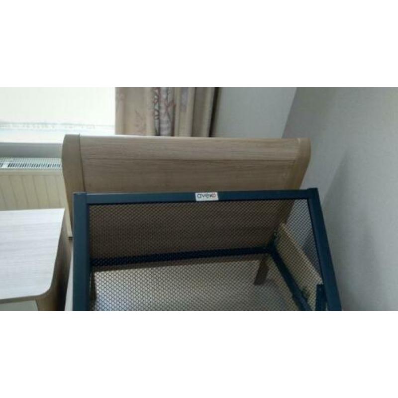 Licht eiken bed incl nachtkastje