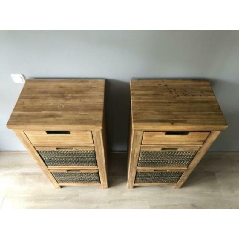 2 Ladenkasten Bandaro