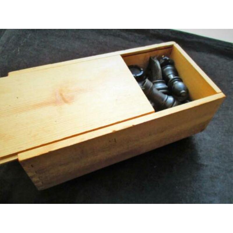 Schaken~Schaakstukken in Originele Bewaardoos~Hout~Schaak
