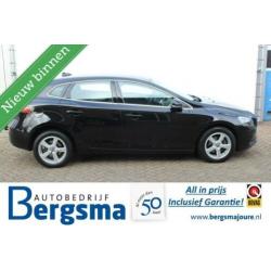Volvo V40 2.0 D2 120/180 pk Nordic+ Intellisafe Pro Line