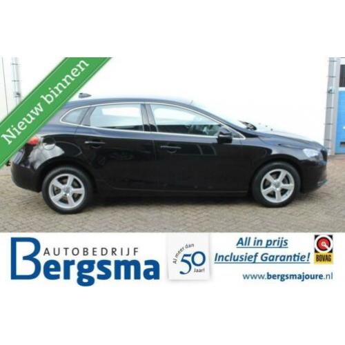 Volvo V40 2.0 D2 120/180 pk Nordic+ Intellisafe Pro Line