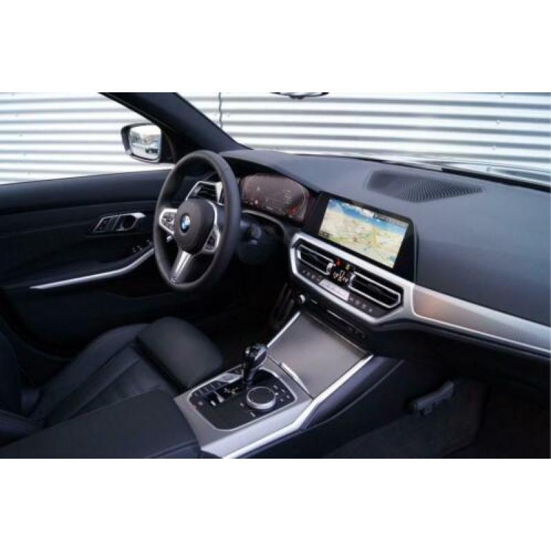 BMW 3 Serie Touring 330i High Executive Model M Sport / Uitg