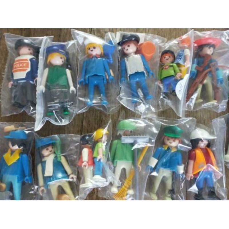 140 Playmobil poppetjes