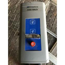 Nieuwe motorbediening roldeur