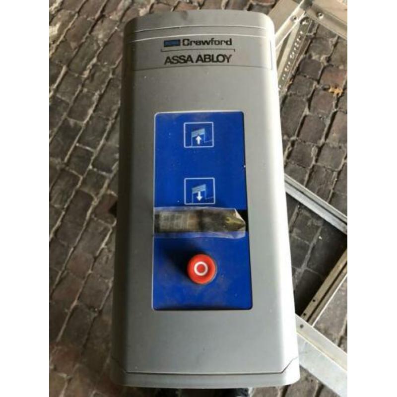 Nieuwe motorbediening roldeur