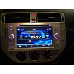 Ford autoradio navigatie en Bluetooth en meer.