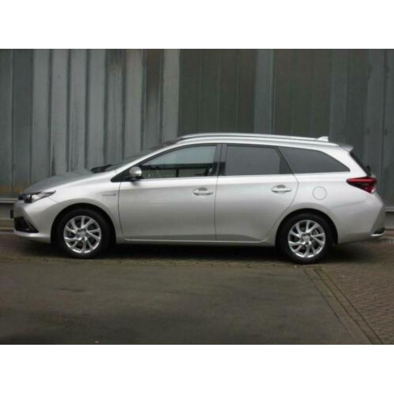 TOYOTA Auris 1.8 Hybrid 136pk Automaat Trend Panodak