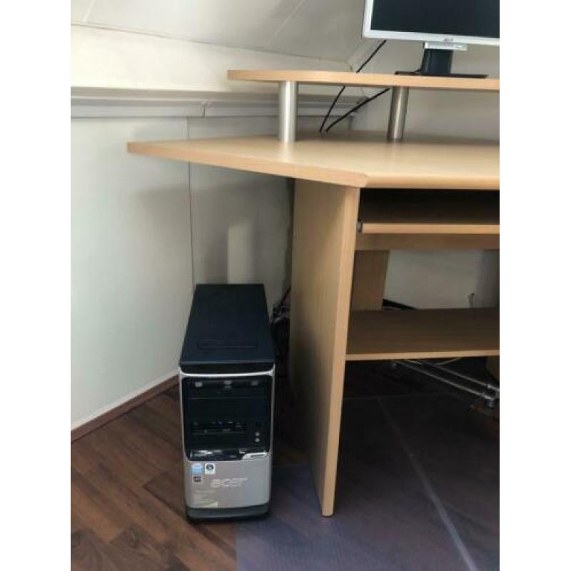 Mooi hoek bureau met laden blok