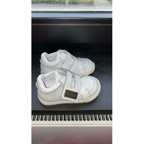 Nieuwe D&G schoentjes baby maat 20 ( vergeten in me kast )