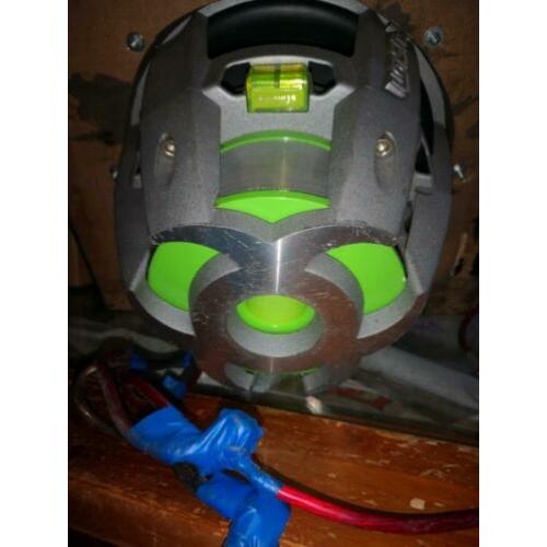 zware subwoofer 2000 wat rms