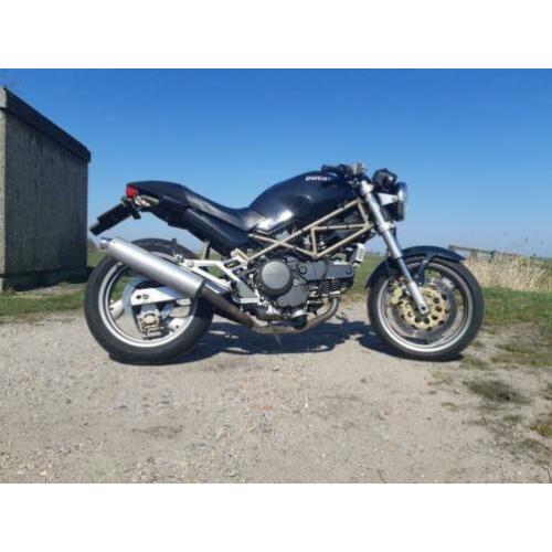 Ducati monster 750