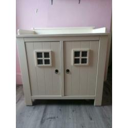 Commode, kast en wandplank