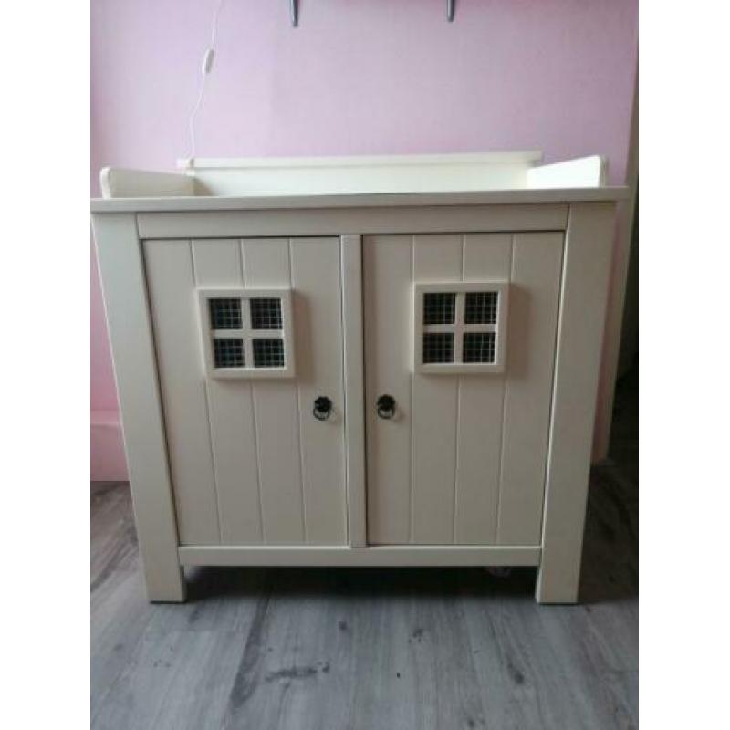 Commode, kast en wandplank