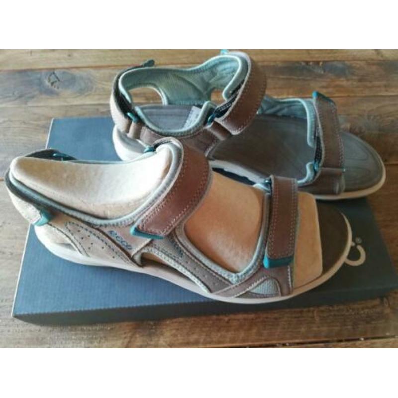 nieuwe grijze Ecco sandalen (cruise Catalina, mt 39)