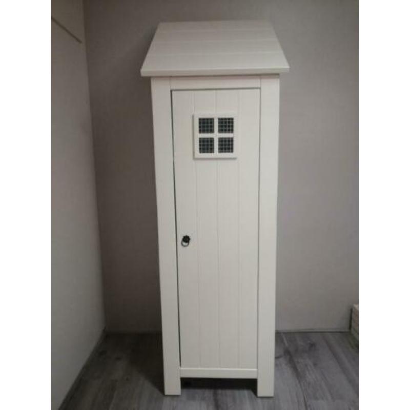 Commode, kast en wandplank